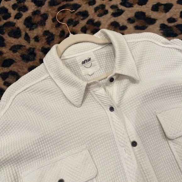 Textured Aerie White Long Sleeve Shirt - Picture 4 of 8